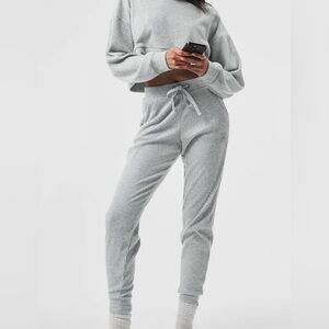 ALO Yoga Gray Ribbed Knit Set